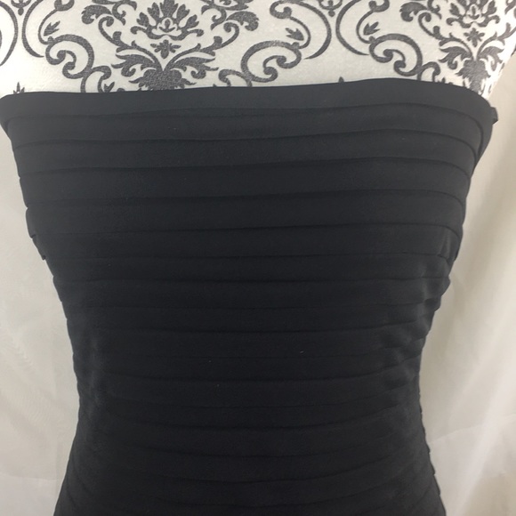 Vintage Tadashi Cocktail Dress, Size 6. - Picture 2 of 7